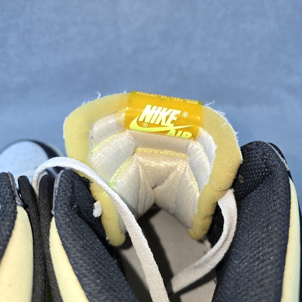 Size 8 - Air Jordan 1 High ‘Volt Gold’ - WORN WITH no BOX Shoe,snrakers - Picture 7 of 16